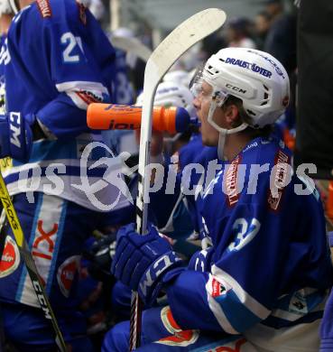 EBEL. Eishockey Bundesliga. EC VSV gegen KHL Medvescak Zagreb. Christof Kromp (VSV). Villach, am 26.12.2017.
Foto: Kuess 


---
pressefotos, pressefotografie, kuess, qs, qspictures, sport, bild, bilder, bilddatenbank