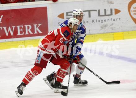 EBEL. Eishockey Bundesliga. KAC gegen VSV. Jullian Talbot, (KAC), Valentin Leiler  (VSV). Klagenfurt, am 28.12.2017.
Foto: Kuess

---
pressefotos, pressefotografie, kuess, qs, qspictures, sport, bild, bilder, bilddatenbank