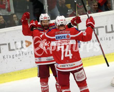 EBEL. Eishockey Bundesliga. KAC gegen VSV. Torjubel Thomas Koch, Jamie Lundmark (KAC). Klagenfurt, am 28.12.2017.
Foto: Kuess

---
pressefotos, pressefotografie, kuess, qs, qspictures, sport, bild, bilder, bilddatenbank