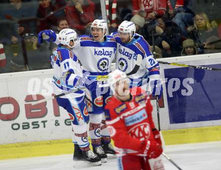 EBEL. Eishockey Bundesliga. KAC gegen VSV. Torjubel Jordan Hickmott, Ben Walter, Markus Schlacher (VSV). Klagenfurt, am 28.12.2017.
Foto: Kuess

---
pressefotos, pressefotografie, kuess, qs, qspictures, sport, bild, bilder, bilddatenbank