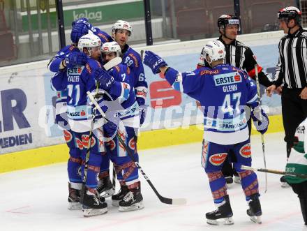 EBEL. Eishockey Bundesliga. EC VSV gegen Moser Medical Graz99ers. Torjubel (VSV). Villach, am 1.1.2018.
Foto: Kuess 


---
pressefotos, pressefotografie, kuess, qs, qspictures, sport, bild, bilder, bilddatenbank