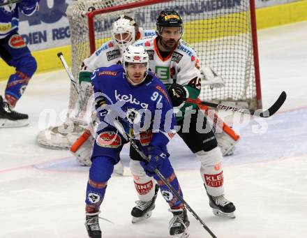 EBEL. Eishockey Bundesliga. EC VSV gegen Moser Medical Graz99ers. Miha Verlic,  (VSV), Florian Iberer (Graz). Villach, am 1.1.2018.
Foto: Kuess 


---
pressefotos, pressefotografie, kuess, qs, qspictures, sport, bild, bilder, bilddatenbank