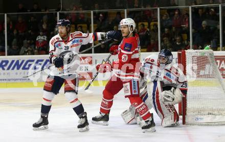 EBEL. Eishockey Bundesliga. KAC gegen KHL Medvescak Zagreb. Stefan Geier, (KAC), Michael Boivin, Vilim Rosandic (Zagreb). Klagenfurt, am 1.1.2018.
Foto: Kuess

---
pressefotos, pressefotografie, kuess, qs, qspictures, sport, bild, bilder, bilddatenbank