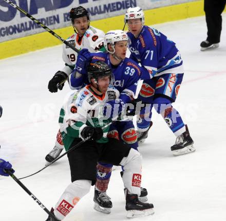 EBEL. Eishockey Bundesliga. EC VSV gegen Moser Medical Graz99ers. Patrick Platzer, (VSV), Kurtis McLean (Graz). Villach, am 1.1.2018.
Foto: Kuess 


---
pressefotos, pressefotografie, kuess, qs, qspictures, sport, bild, bilder, bilddatenbank