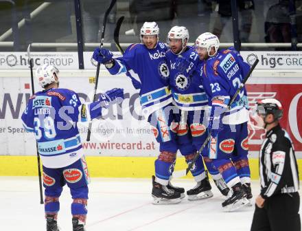 EBEL. Eishockey Bundesliga. EC VSV gegen Moser Medical Graz99ers. Torjubel Benjamin Petrik (VSV). Villach, am 1.1.2018.
Foto: Kuess 


---
pressefotos, pressefotografie, kuess, qs, qspictures, sport, bild, bilder, bilddatenbank