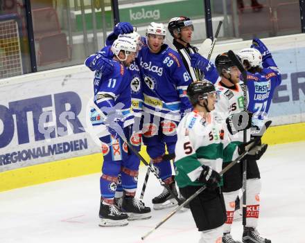 EBEL. Eishockey Bundesliga. EC VSV gegen Moser Medical Graz99ers. Torjubel Valentin Leiler, Ben Walter, Istvan Sofron (VSV). Villach, am 1.1.2018.
Foto: Kuess 


---
pressefotos, pressefotografie, kuess, qs, qspictures, sport, bild, bilder, bilddatenbank