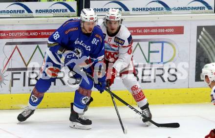 EBEL. Eishockey Bundesliga. EC VSV gegen KAC. Miha Stebih, (VSV), Manuel Ganahl  (KAC). Villach, am 3.1.2018.
Foto: Kuess 


---
pressefotos, pressefotografie, kuess, qs, qspictures, sport, bild, bilder, bilddatenbank