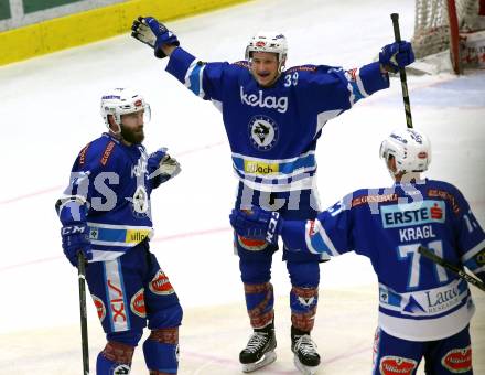 EBEL. Eishockey Bundesliga. EC VSV gegen KAC. Torjubel Nikolas Petrik, Patrick Platzer, Gerd Kragl (VSV). Villach, am 3.1.2018.
Foto: Kuess 


---
pressefotos, pressefotografie, kuess, qs, qspictures, sport, bild, bilder, bilddatenbank