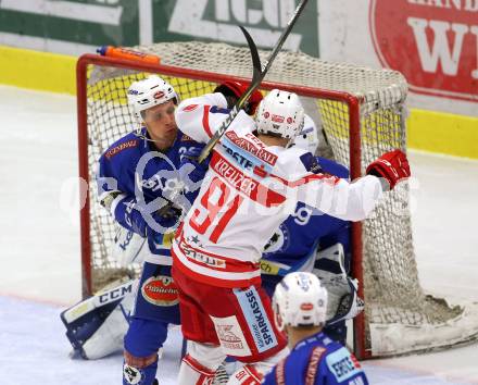 EBEL. Eishockey Bundesliga. EC VSV gegen KAC. Nico Brunner (VSV), Philipp Kreuzer (KAC). Villach, am 3.1.2018.
Foto: Kuess 


---
pressefotos, pressefotografie, kuess, qs, qspictures, sport, bild, bilder, bilddatenbank