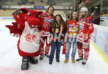 EBEL. Eishockey Bundesliga. KAC gegen 	Moser Medical Graz99ers. Antenne Fans. Manuel Geier, Thomas Koch (KAC). Klagenfurt, am 5.1.2018.
Foto: Kuess

---
pressefotos, pressefotografie, kuess, qs, qspictures, sport, bild, bilder, bilddatenbank