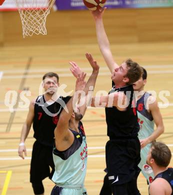 Basketball 2. Bundesliga. Grunddurchgang. 14. Runde. Villach Raiders gegen Mistelbach Mustangs. Mensud Julevic,  (Villach),  Thomas Morwitzer (Mistelbach Mustangs). Villach, am 7.1.2018.
Foto: Kuess

---
pressefotos, pressefotografie, kuess, qs, qspictures, sport, bild, bilder, bilddatenbank