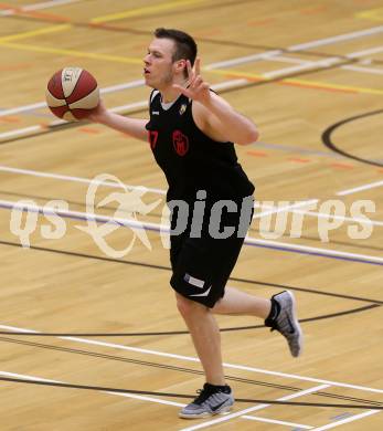 Basketball 2. Bundesliga. Grunddurchgang. 14. Runde. Villach Raiders gegen Mistelbach Mustangs. Stefan Obermann (Mistelbach Mustangs). Villach, am 7.1.2018.
Foto: Kuess

---
pressefotos, pressefotografie, kuess, qs, qspictures, sport, bild, bilder, bilddatenbank