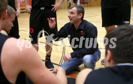 Basketball 2. Bundesliga. Grunddurchgang. 14. Runde. Villach Raiders gegen Mistelbach Mustangs. Trainer Martin Weissenboeck (Mistelbach). Villach, am 7.1.2018.
Foto: Kuess

---
pressefotos, pressefotografie, kuess, qs, qspictures, sport, bild, bilder, bilddatenbank