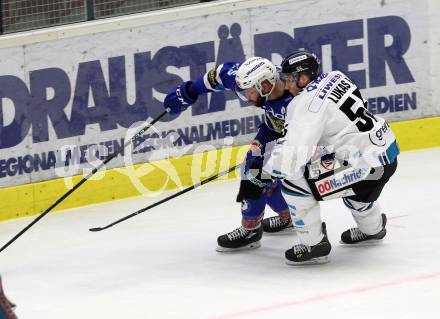 EBEL. Eishockey Bundesliga. EC VSV gegen EHC Liwest Black Wings Linz. Andrew Sarauer,  (VSV), Robert Lukas (Linz). Villach, am 19.1.2018.
Foto: Kuess 


---
pressefotos, pressefotografie, kuess, qs, qspictures, sport, bild, bilder, bilddatenbank