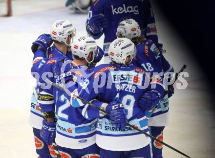 EBEL. Eishockey Bundesliga. EC VSV gegen EHC Liwest Black Wings Linz. Torjubel Nikolas Petrik, Ryan Glenn, Valentin Leiler, Patrick Platzer (VSV). Villach, am 19.1.2018.
Foto: Kuess 


---
pressefotos, pressefotografie, kuess, qs, qspictures, sport, bild, bilder, bilddatenbank