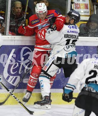 EBEL. Eishockey Bundesliga. KAC gegen 	EHC Liwest Black Wings Linz. Jullian Talbot,  (KAC), Erik Kirchschlaeger (Linz). Klagenfurt, am 21.1.2018.
Foto: Kuess

---
pressefotos, pressefotografie, kuess, qs, qspictures, sport, bild, bilder, bilddatenbank