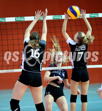 Volleyball 2. Bundesliga Frauen. VBK Woerthersee Loewen Klagenfurt gegen Volleys Brueckl. Julia Cvetko (Klagenfurt), Leonie Unterberger, Valentina Probst  (Brueckl). Klagenfurt, am 20.1.2018. 
Foto: Kuess
---
pressefotos, pressefotografie, kuess, qs, qspictures, sport, bild, bilder, bilddatenbank
