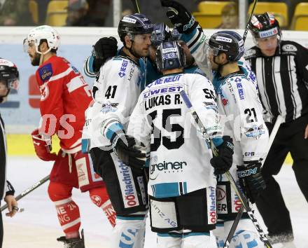 EBEL. Eishockey Bundesliga. KAC gegen 	EHC Liwest Black Wings Linz. Torjubel Joel Broda, Dan Dasilva, Philipp Lukas, Mario Altmann, Robert Lukas (Linz). Klagenfurt, am 21.1.2018.
Foto: Kuess

---
pressefotos, pressefotografie, kuess, qs, qspictures, sport, bild, bilder, bilddatenbank