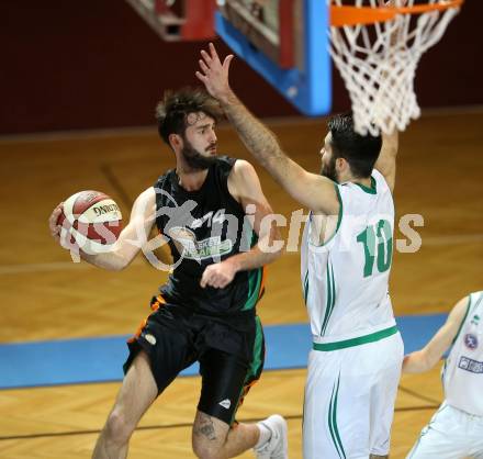 Basketball 2. Bundesliga. Grunddurchgang. 16. Runde. KOS Celovec gegen Basket Flames. Marin Sliskovic,  (KOS), Lorenz Haas (Basket Flames). Klagenfurt, am 20.1.2018.
Foto: Kuess
---
pressefotos, pressefotografie, kuess, qs, qspictures, sport, bild, bilder, bilddatenbank