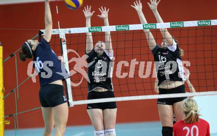 Volleyball 2. Bundesliga Frauen. VBK Woerthersee Loewen Klagenfurt gegen Volleys Brueckl. Eva-Maria Fleig (Klagenfurt), Birgit Kersch, Leonie Unterberger (Brueckl). Klagenfurt, am 20.1.2018. 
Foto: Kuess
---
pressefotos, pressefotografie, kuess, qs, qspictures, sport, bild, bilder, bilddatenbank