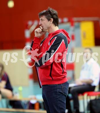 Volleyball 2. Bundesliga Frauen. VBK Woerthersee Loewen Klagenfurt gegen Volleys Brueckl.  Trainer Wolfgang Schmerlaib (Brueckl). Klagenfurt, am 20.1.2018. 
Foto: Kuess
---
pressefotos, pressefotografie, kuess, qs, qspictures, sport, bild, bilder, bilddatenbank