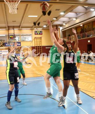 Basketball 2. Bundesliga Frauen. KOS Flames Celovec gegen BK Mattersburg Rocks. Lena Weissenbrunner,  (KOS), Yara Schaefer-Tsahe (Mattersburg). Klagenfurt, am 20.1.2018.
Foto: Kuess
---
pressefotos, pressefotografie, kuess, qs, qspictures, sport, bild, bilder, bilddatenbank