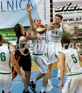 Basketball 2. Bundesliga. Grunddurchgang. 16. Runde. KOS Celovec gegen Basket Flames. Ziga Erculj, Jakob Strazar (KOS), Jakob Wonisch (Basket Flames). Klagenfurt, am 20.1.2018.
Foto: Kuess
---
pressefotos, pressefotografie, kuess, qs, qspictures, sport, bild, bilder, bilddatenbank