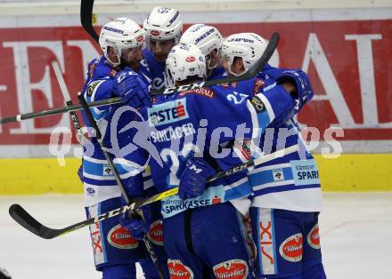 EBEL. Eishockey Bundesliga. EC VSV gegen Vienna Capitals. Torjubel Jordan Hickmott, Miha Stebih, Miha Verlic, Markus Schlacher, Andrew Sarauer (VSV). Villach, am 26.1.2018.
Foto: Kuess 


---
pressefotos, pressefotografie, kuess, qs, qspictures, sport, bild, bilder, bilddatenbank