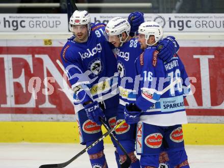EBEL. Eishockey Bundesliga. EC VSV gegen Vienna Capitals. Torjubel Jordan Hickmott, Miha Stebih, Miha Verlic (VSV). Villach, am 26.1.2018.
Foto: Kuess 


---
pressefotos, pressefotografie, kuess, qs, qspictures, sport, bild, bilder, bilddatenbank