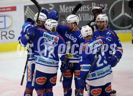 EBEL. Eishockey Bundesliga. EC VSV gegen Vienna Capitals. Torjubel Ben Walter, Miha Stebih, Nikolas Petrik, Benjamin Petrik, Markus Schlacher (VSV). Villach, am 26.1.2018.
Foto: Kuess 


---
pressefotos, pressefotografie, kuess, qs, qspictures, sport, bild, bilder, bilddatenbank