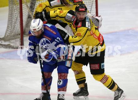 EBEL. Eishockey Bundesliga. EC VSV gegen Vienna Capitals. Nikolas Petrik,  (VSV), Aaron Brocklehurst (Vienna Capitals). Villach, am 26.1.2018.
Foto: Kuess 


---
pressefotos, pressefotografie, kuess, qs, qspictures, sport, bild, bilder, bilddatenbank