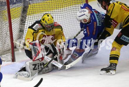 EBEL. Eishockey Bundesliga. EC VSV gegen Vienna Capitals. Ryan Glenn,  (VSV), Matthias Tschrepitsch (Vienna Capitals). Villach, am 26.1.2018.
Foto: Kuess 


---
pressefotos, pressefotografie, kuess, qs, qspictures, sport, bild, bilder, bilddatenbank