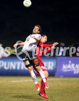 Fussball tipico Bundesliga. RZ Pellets WAC gegen Cashpoint SCR Altach. Thomas Zuendel (WAC), Johannes Aigner (Altach). Wolfsberg, am 3.2.2018.
Foto: Kuess

---
pressefotos, pressefotografie, kuess, qs, qspictures, sport, bild, bilder, bilddatenbank