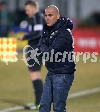 Fussball tipico Bundesliga. RZ Pellets WAC gegen Cashpoint SCR Altach. Trainer Klaus Schmidt (Altach). Wolfsberg, am 3.2.2018.
Foto: Kuess

---
pressefotos, pressefotografie, kuess, qs, qspictures, sport, bild, bilder, bilddatenbank