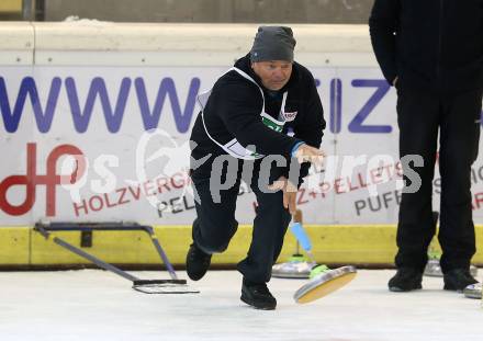 Stocksport. Eisschiessen. Kaerntner Meisterschaften. Heinz Berger (SPG St. Stefan/Lav.-Glantal Liebenfels/Lach 1). Klagenfurt, am 4.2.2018.
Foto: Kuess
---
pressefotos, pressefotografie, kuess, qs, qspictures, sport, bild, bilder, bilddatenbank