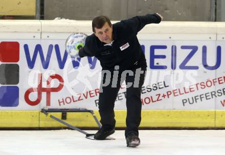 Stocksport. Eisschiessen. Kaerntner Meisterschaften. Wolfgang Suttnig (SPG St. Stefan/Lav.-Glantal Liebenfels/Lach 1). Klagenfurt, am 4.2.2018.
Foto: Kuess
---
pressefotos, pressefotografie, kuess, qs, qspictures, sport, bild, bilder, bilddatenbank