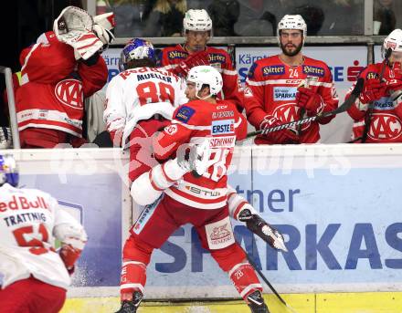 EBEL. Eishockey Bundesliga. KAC gegen 	Redbull Salzburg. Martin Schumnig (KAC), Mueller Peter (Salzburg). Klagenfurt, am 4.2.2018.
Foto: Kuess

---
pressefotos, pressefotografie, kuess, qs, qspictures, sport, bild, bilder, bilddatenbank