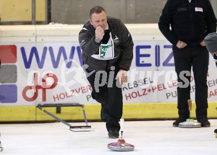 Stocksport. Eisschiessen. Kaerntner Meisterschaften. Erich Trumer, (EK Deurotherm Feldkirchen 1). Klagenfurt, am 4.2.2018.
Foto: Kuess
---
pressefotos, pressefotografie, kuess, qs, qspictures, sport, bild, bilder, bilddatenbank