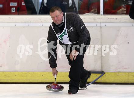 Stocksport. Eisschiessen. Kaerntner Meisterschaften. Erich Trumer (EK Deurotherm Feldkirchen 1). Klagenfurt, am 4.2.2018.
Foto: Kuess
---
pressefotos, pressefotografie, kuess, qs, qspictures, sport, bild, bilder, bilddatenbank