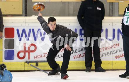 Stocksport. Eisschiessen. Kaerntner Meisterschaften. Benjamin Fillafer (EK Deurotherm Feldkirchen 1). Klagenfurt, am 4.2.2018.
Foto: Kuess
---
pressefotos, pressefotografie, kuess, qs, qspictures, sport, bild, bilder, bilddatenbank