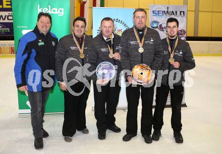 Stocksport. Eisschiessen. Kaerntner Meisterschaften. Wolfgang Winkelbauer (Praesident Kaerntner Stocksport Verband), Thomas Weiss,  Erich Trumer, Andreas Schurian, Benjamin Fillafer (EK Deurotherm Feldkirchen 1). Klagenfurt, am 4.2.2018.
Foto: Kuess
---
pressefotos, pressefotografie, kuess, qs, qspictures, sport, bild, bilder, bilddatenbank