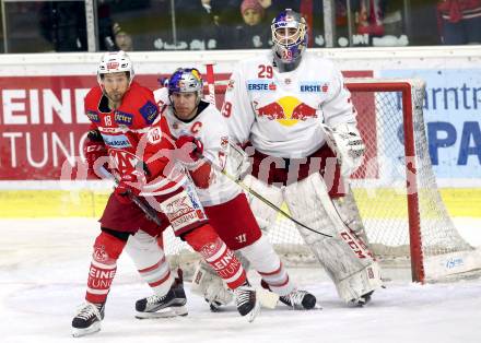 EBEL. Eishockey Bundesliga. KAC gegen 	Redbull Salzburg. Thomas Koch (KAC), Matthias Trattnig, Bernhard Starkbaum (Salzburg). Klagenfurt, am 4.2.2018.
Foto: Kuess

---
pressefotos, pressefotografie, kuess, qs, qspictures, sport, bild, bilder, bilddatenbank
