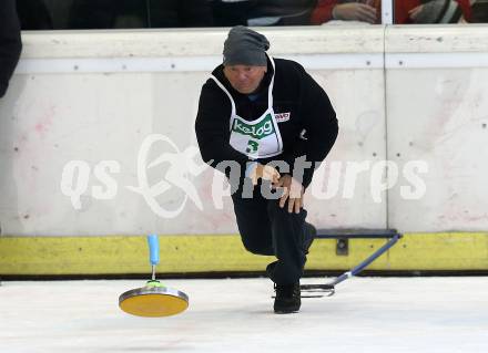 Stocksport. Eisschiessen. Kaerntner Meisterschaften. Heinz Berger (SPG St. Stefan/Lav.-Glantal Liebenfels/Lach 1). Klagenfurt, am 4.2.2018.
Foto: Kuess
---
pressefotos, pressefotografie, kuess, qs, qspictures, sport, bild, bilder, bilddatenbank