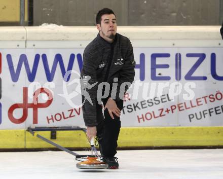 Stocksport. Eisschiessen. Kaerntner Meisterschaften. Benjamin Fillafer (EK Deurotherm Feldkirchen 1l). Klagenfurt, am 4.2.2018.
Foto: Kuess
---
pressefotos, pressefotografie, kuess, qs, qspictures, sport, bild, bilder, bilddatenbank