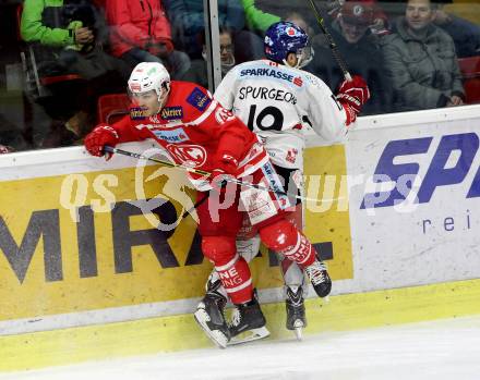 EBEL. Eishockey Bundesliga. KAC gegen 	HC TWK Innsbruck. Jullian Talbot, (KAC), Tyler Spurgeon  (Innsbruck). Klagenfurt, am 11.2.2018.
Foto: Kuess

---
pressefotos, pressefotografie, kuess, qs, qspictures, sport, bild, bilder, bilddatenbank