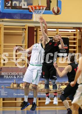 Basketball 2. Bundesliga. Grunddurchgang. 18. Runde. KOS Celovec gegen Mistelbach Mustangs. Vjeran Soldo (KOS), Michal Semerad (Mistelbach). Klagenfurt, am 11.2.2018.
Foto: Kuess
---
pressefotos, pressefotografie, kuess, qs, qspictures, sport, bild, bilder, bilddatenbank