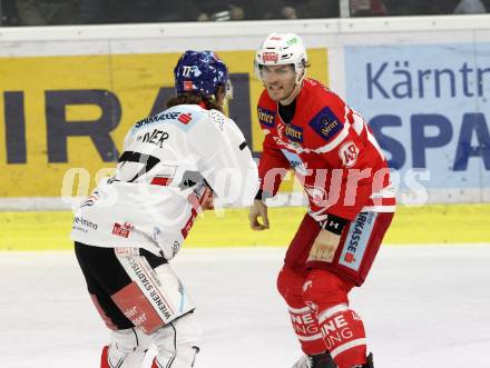 EBEL. Eishockey Bundesliga. KAC gegen 	HC TWK Innsbruck. Rauferei Jullian Talbot, (KAC), Philipp Lindner  (Innsbruck). Klagenfurt, am 11.2.2018.
Foto: Kuess

---
pressefotos, pressefotografie, kuess, qs, qspictures, sport, bild, bilder, bilddatenbank