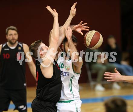 Basketball 2. Bundesliga. Grunddurchgang. 18. Runde. KOS Celovec gegen Mistelbach Mustangs. Marin Sliskovic (KOS), Stefan Obermann (Mistelbach). Klagenfurt, am 11.2.2018.
Foto: Kuess
---
pressefotos, pressefotografie, kuess, qs, qspictures, sport, bild, bilder, bilddatenbank