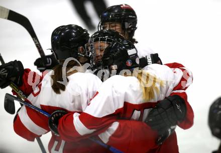 Eishockey Laenderspiel Oesterreich gegen Deutschland. Damen. Woerthersee Trophy. Torjubel Anna Meixner (Oesterreich). Klagenfurt, am 16.2.2018.
Foto: Kuess

---
pressefotos, pressefotografie, kuess, qs, qspictures, sport, bild, bilder, bilddatenbank