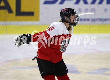 Eishockey Laenderspiel Oesterreich gegen Deutschland. Damen. Woerthersee Trophy. Torjubel Alessandra Lopez (Oesterreich). Klagenfurt, am 16.2.2018.
Foto: Kuess

---
pressefotos, pressefotografie, kuess, qs, qspictures, sport, bild, bilder, bilddatenbank